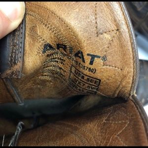 Ariat size 8.5 mens boots